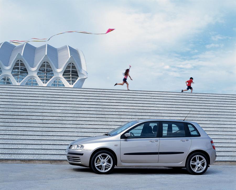  Fiat Stilo 2002 года  (фото 120 из 177)